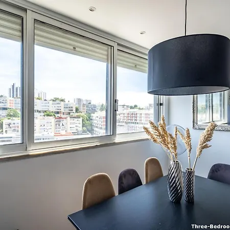 Akicity Ameixoeira Light شقة