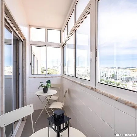 Apartment Akicity Ameixoeira Light Lisbon